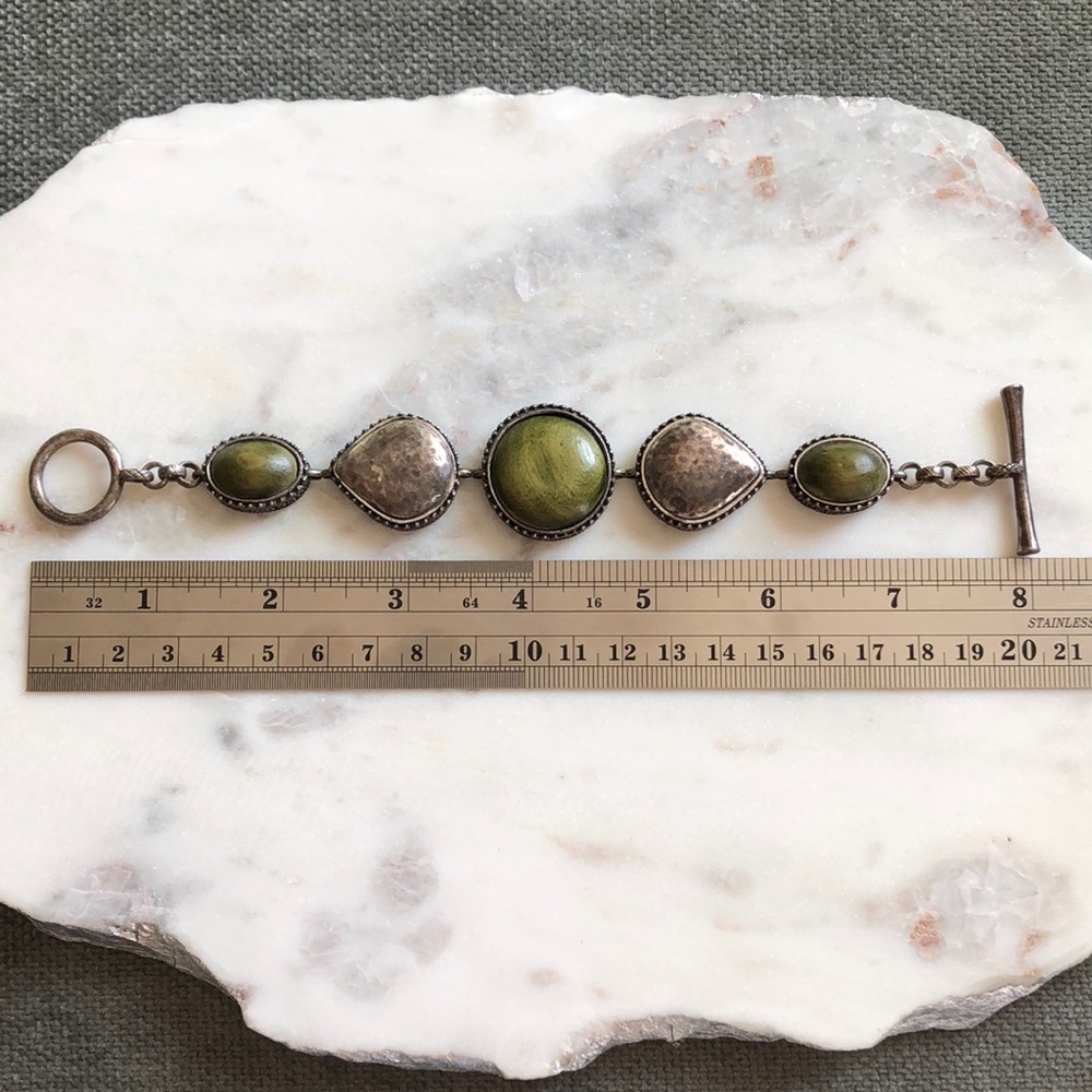 Lucky Brand Green Wood And Metal Cabachon Bracelet - Picture 13 of 15
